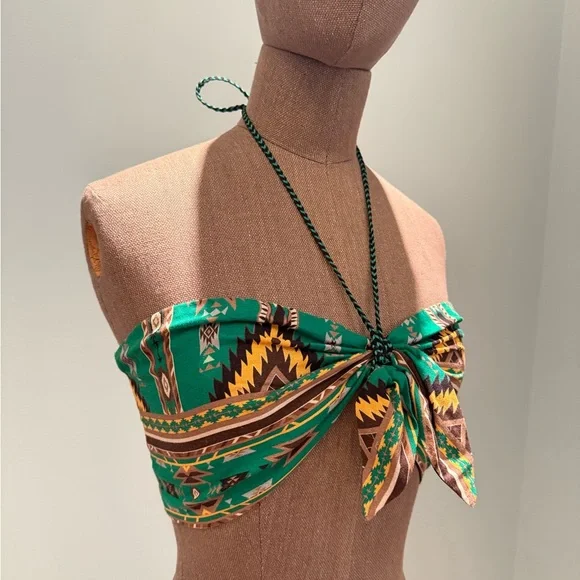 ALICE & OLIVIA Printed Strapless Crop Top - Picture 2 of 7